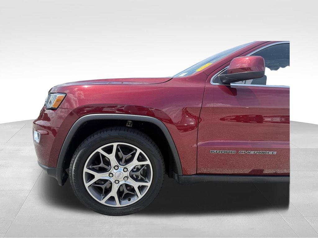 Used 2021 Jeep Grand Cherokee Laredo RWD image 17