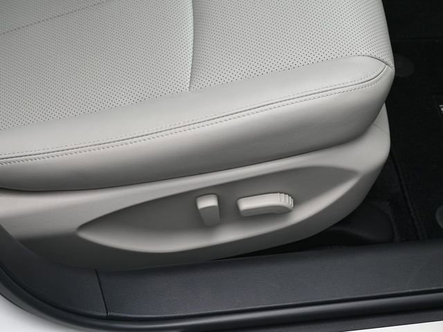 Used 2023 INFINITI Q50 Luxe w/ Cargo Package image 36