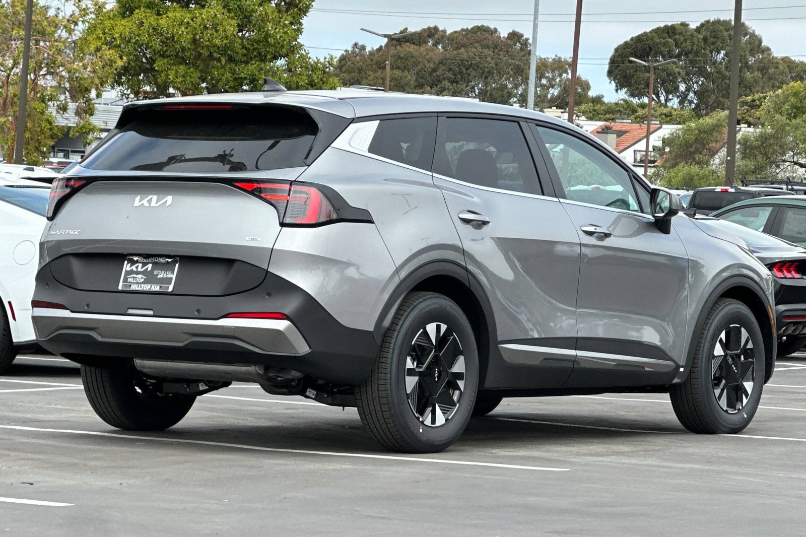 New 2026 Kia Sportage LX FWD image 4