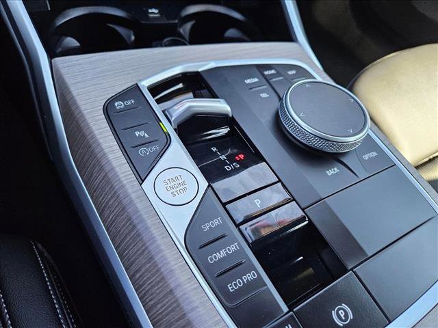 Used 2025 BMW 330i Sedan w/ Convenience Package image 14