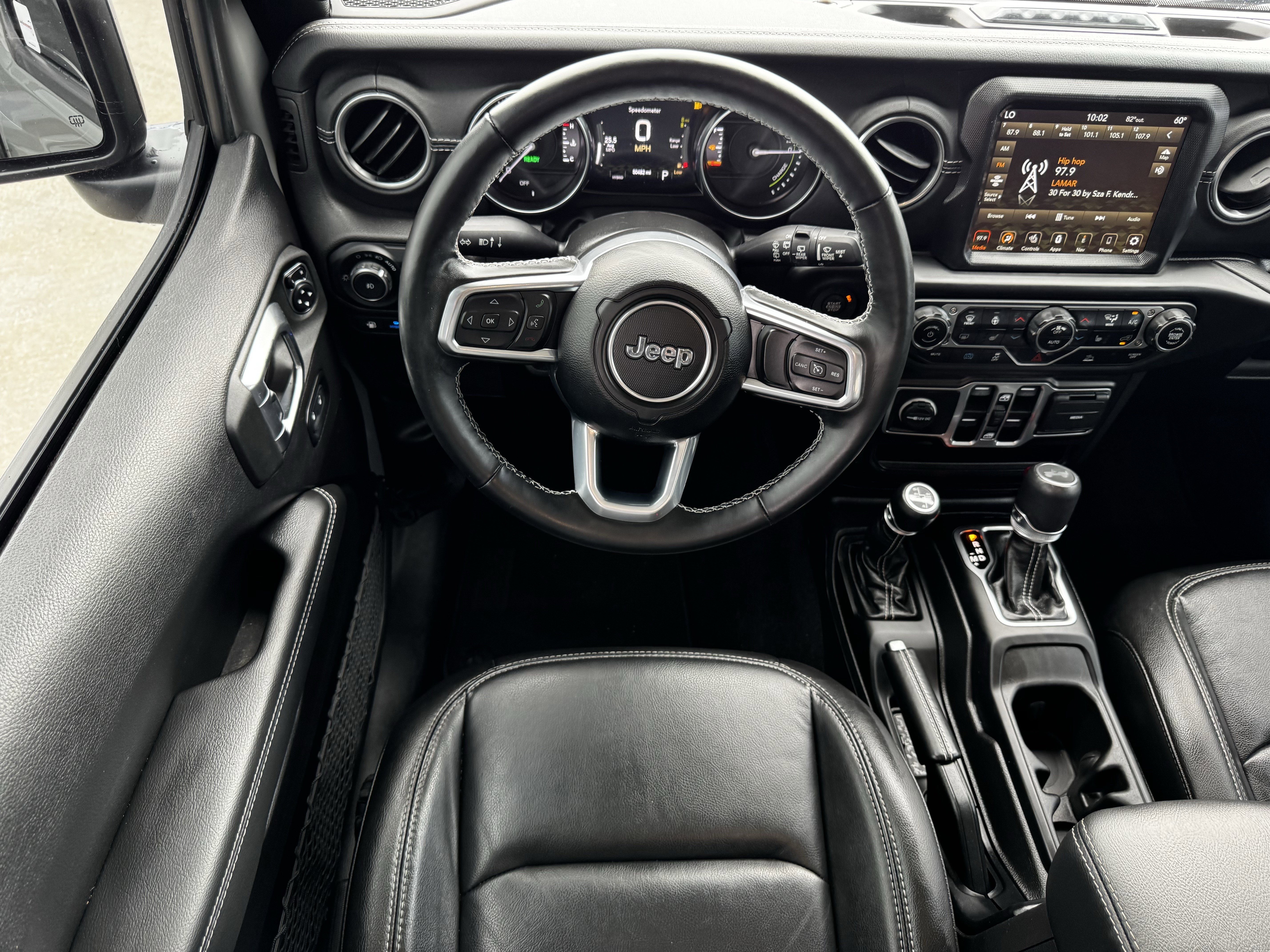 Used 2023 Jeep Wrangler Unlimited Sahara w/ Cold Weather Group AWD/4WD image 14