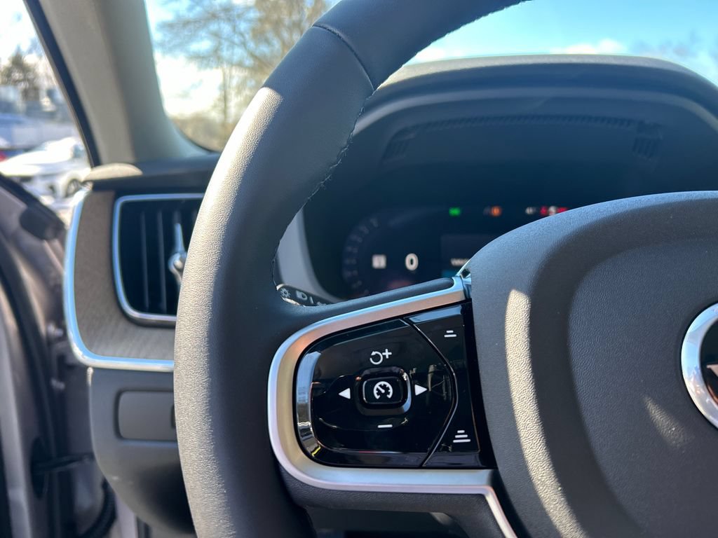 New 2026 Volvo XC60 B5 Plus w/ Protection Package Premier AWD/4WD image 13