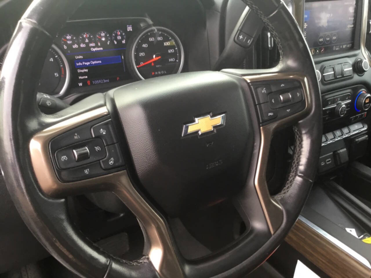 Used 2021 Chevrolet Silverado 2500 High Country image 9