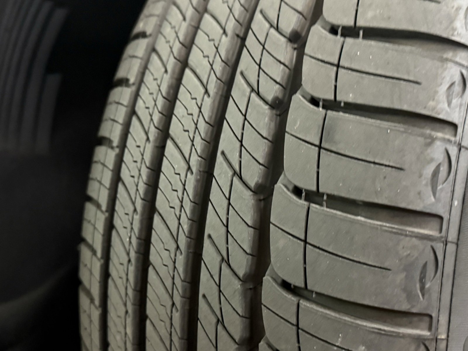 Used 2025 Mercedes-Benz GLE 450e GLE 450e image 41