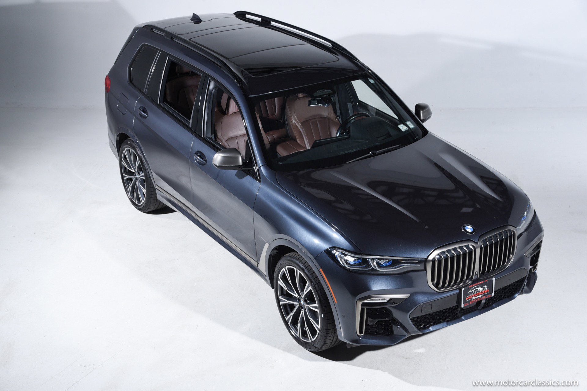 Used 2021 BMW X7 M50i image 12