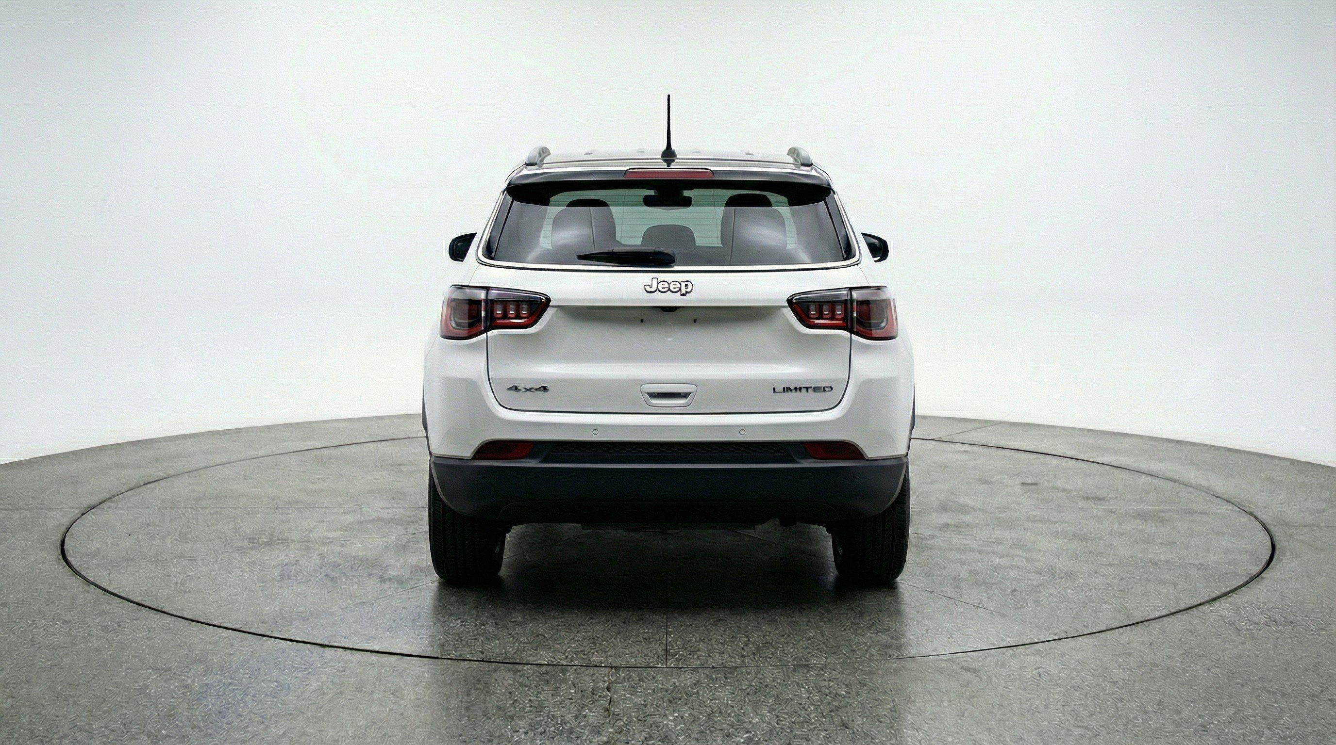 Used 2025 Jeep Compass Limited AWD/4WD image 7