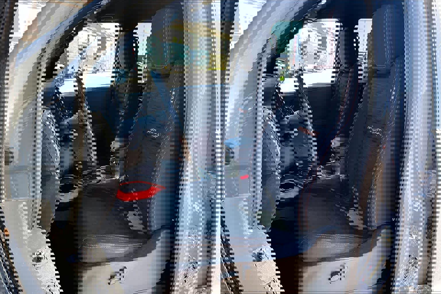 Used 2023 Nissan Frontier PRO-4X w/ Pro Convenience Package image 8