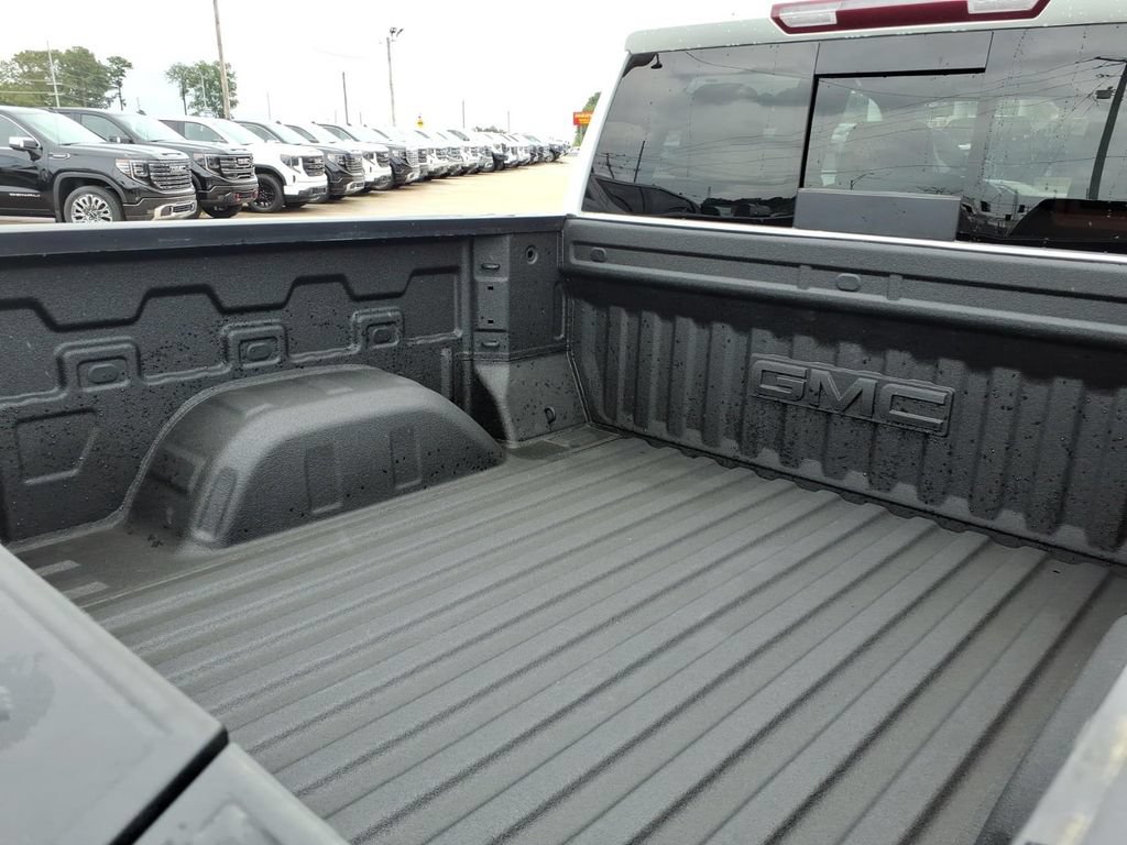 Used 2024 GMC Sierra 1500 SLT w/ SLT Premium Plus Package AWD/4WD image 16