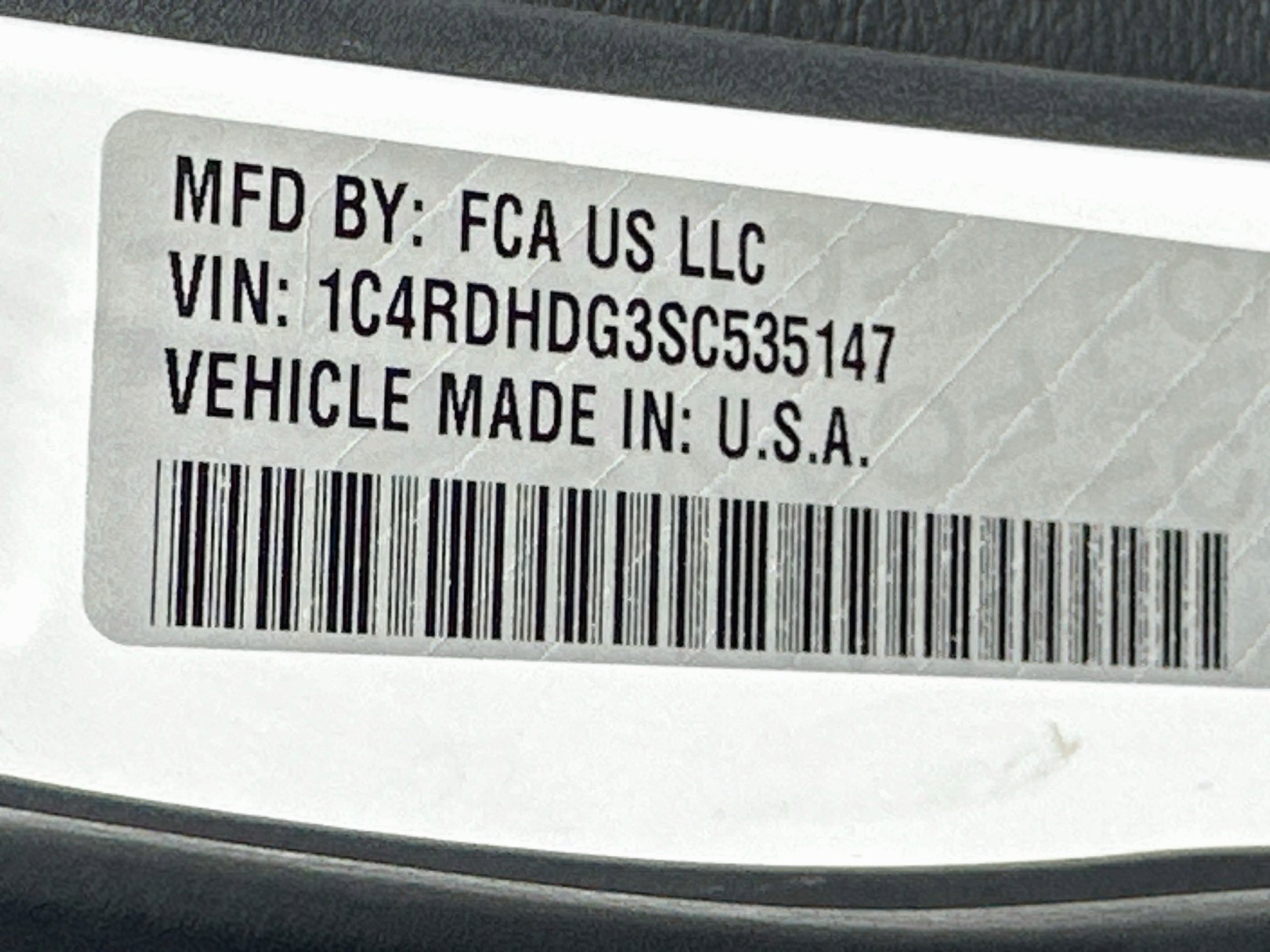 Used 2025 Dodge Durango GT RWD image 12