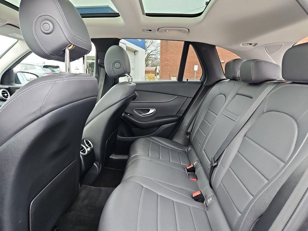 Used 2021 Mercedes-Benz GLC 300 4MATIC image 30