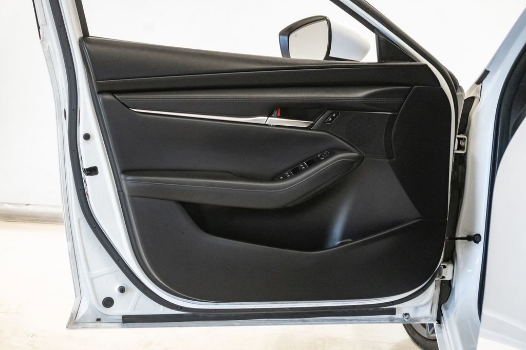 Used 2019 MAZDA MAZDA3 AWD Hatchback image 8