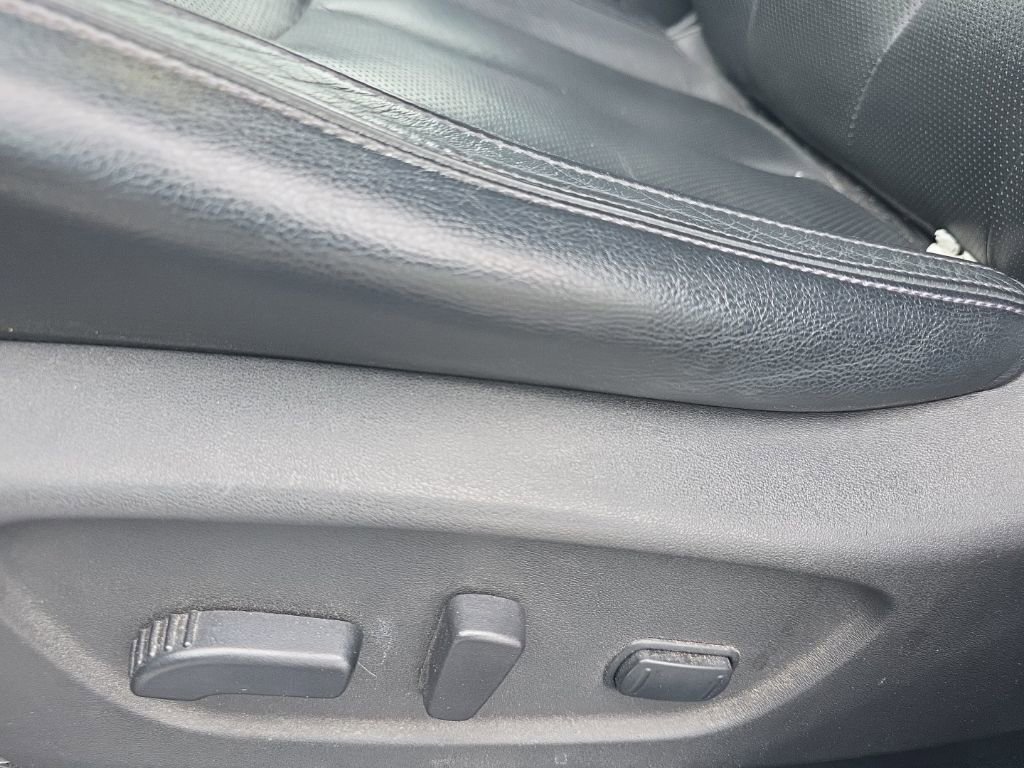 Used 2018 Nissan Rogue SL image 19