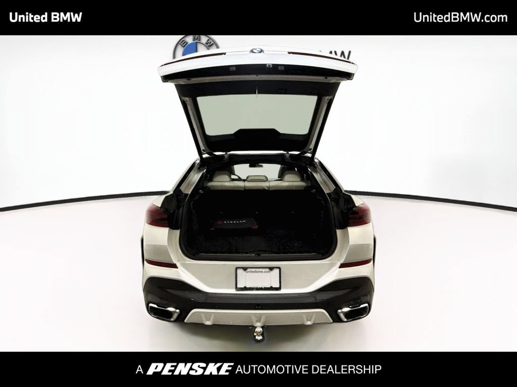 Used 2025 BMW X6 xDrive40i w/ Executive Package AWD/4WD image 14