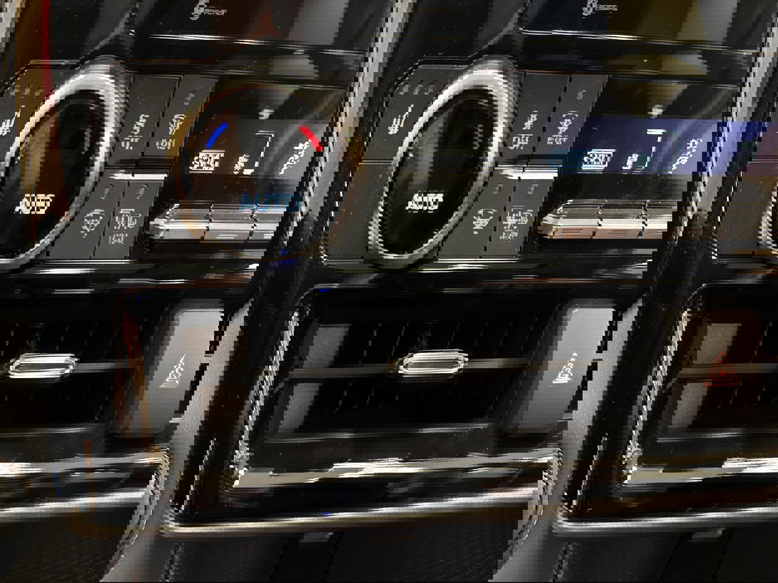 Used 2022 Toyota Highlander XLE image 38