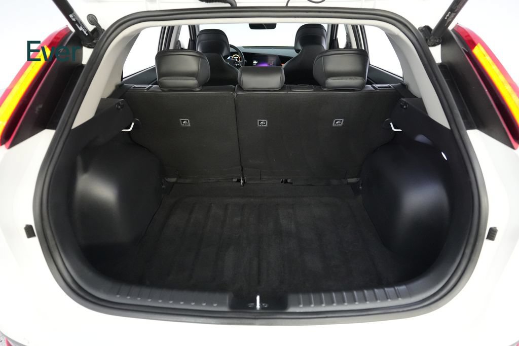 Used 2023 Kia Niro Wave FWD image 8