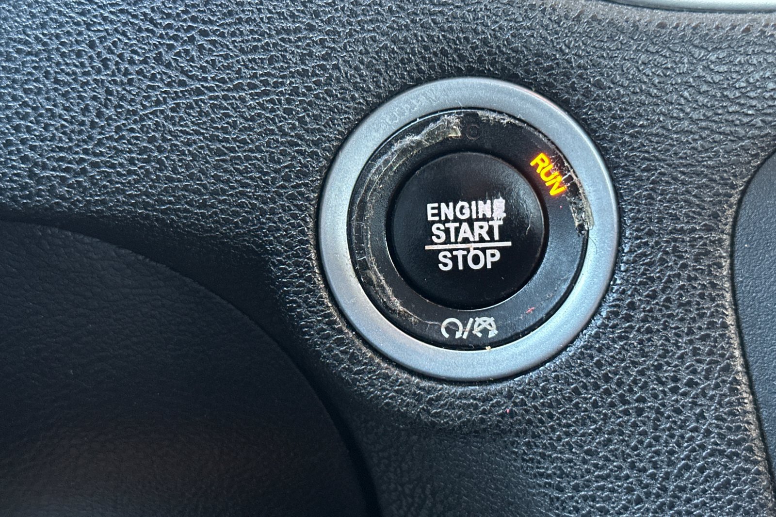 Used 2019 Dodge Charger SXT RWD image 26