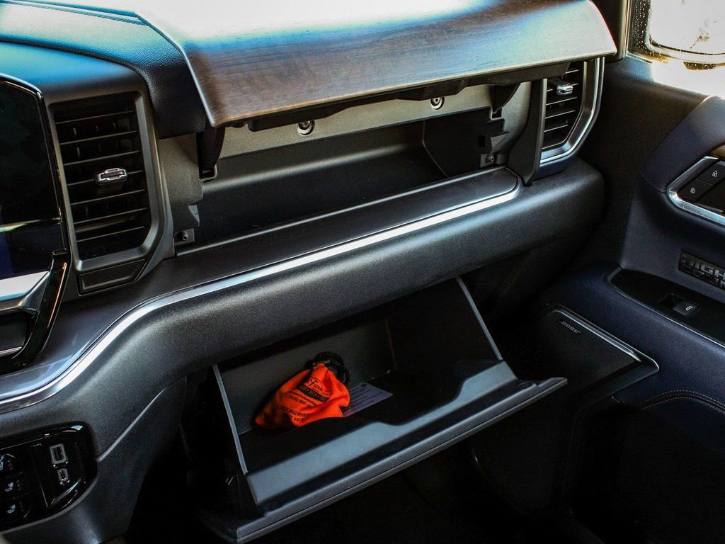 Used 2023 Chevrolet Silverado 1500 High Country image 18