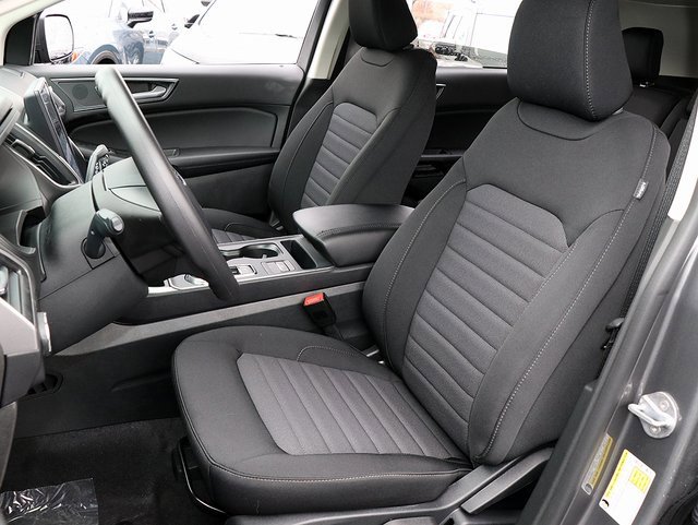 New 2024 Ford Edge SE image 9