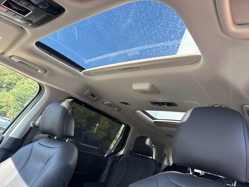 New 2026 Kia Carnival SX w/ SX Dark Edition Package FWD image 48