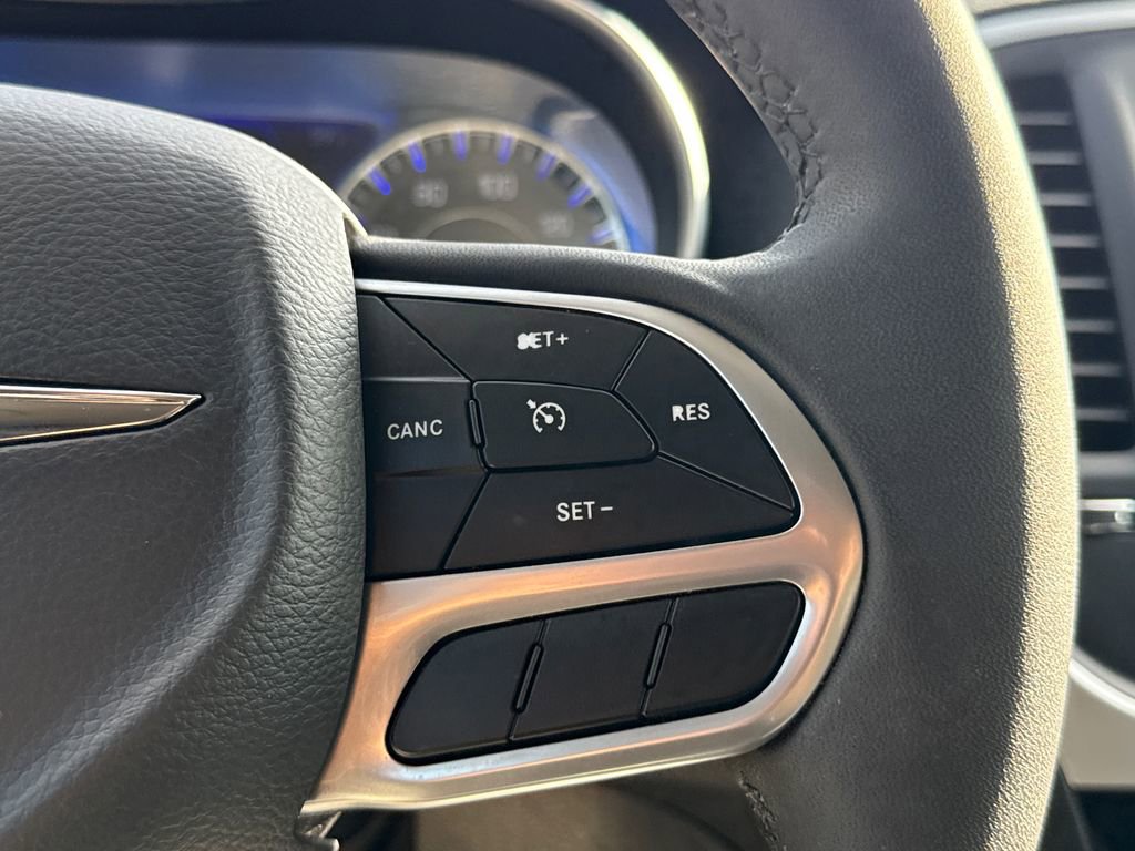 Used 2023 Chrysler 300 Touring L RWD image 27