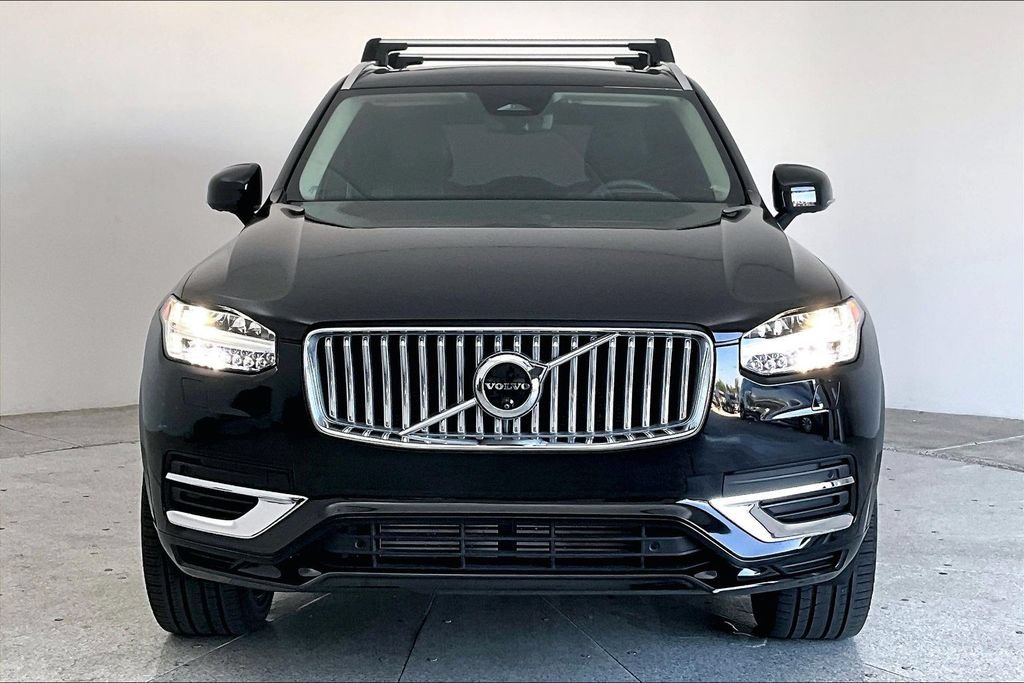 Used 2025 Volvo XC90 T8 Ultra w/ Lounge Package AWD/4WD image 3