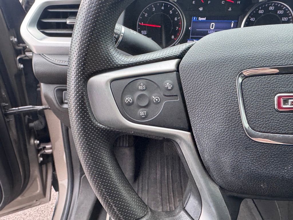 Used 2023 GMC Acadia SLE w/ LPO, Floor Liner Package FWD image 13