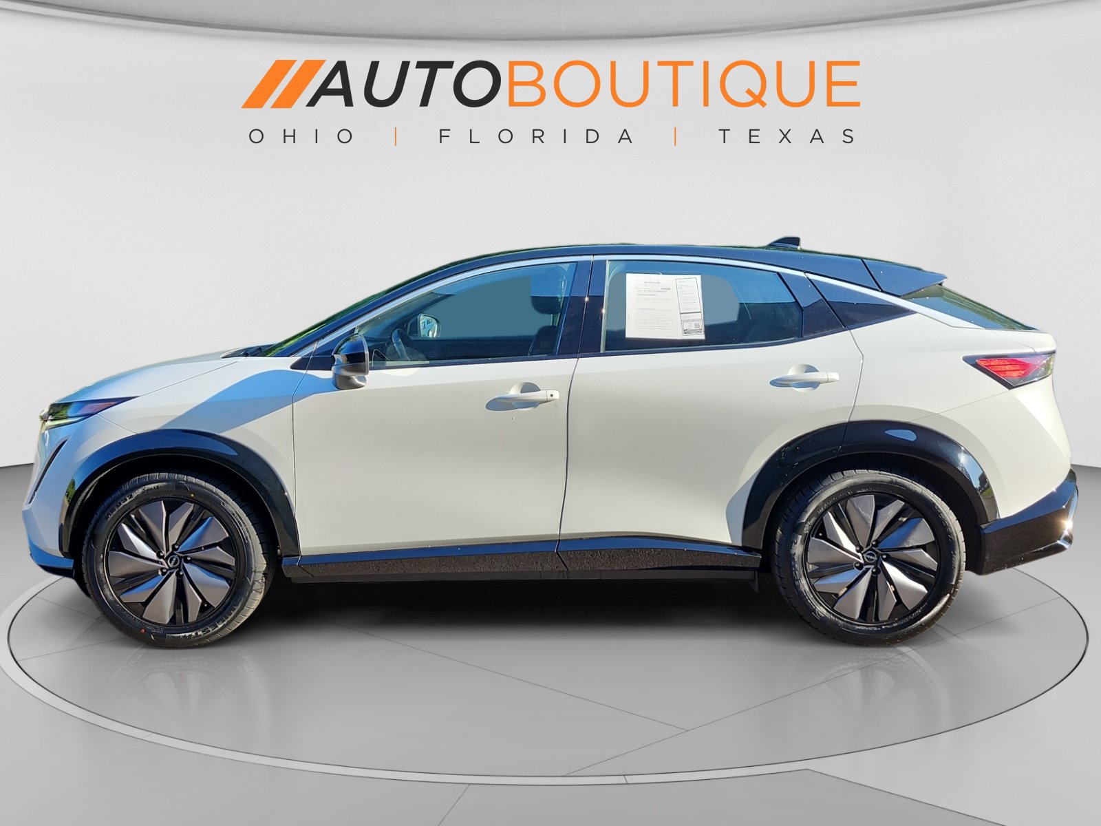 Used 2023 Nissan Ariya FWD image 2