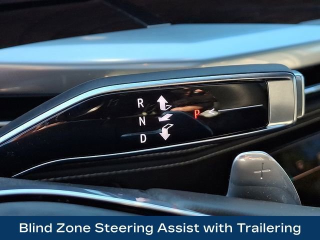 Used 2025 Cadillac Escalade Sport Platinum w/ LPO, Floor Liner Package AWD/4WD image 32