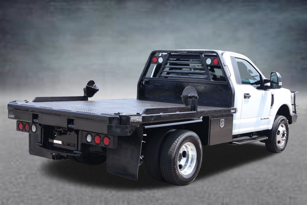Used 2019 Ford F350 XLT w/ Snow Plow Prep Package AWD/4WD image 3