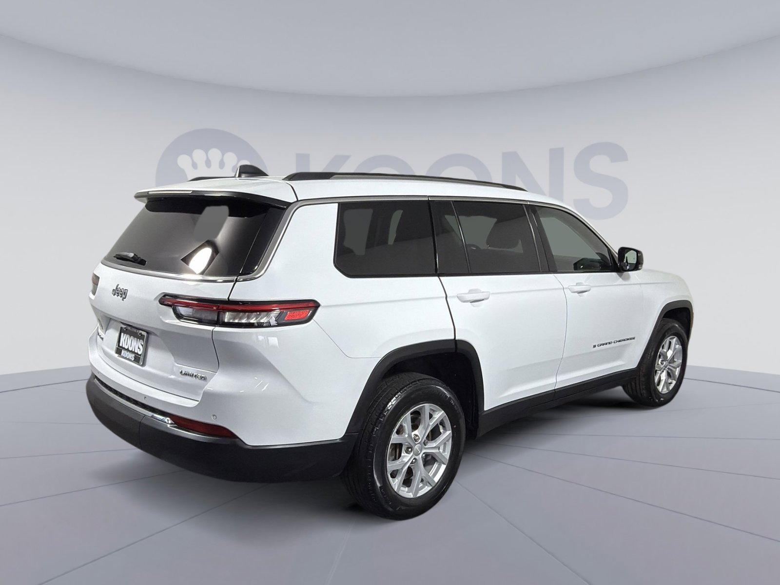 Used 2023 Jeep Grand Cherokee L Limited image 7