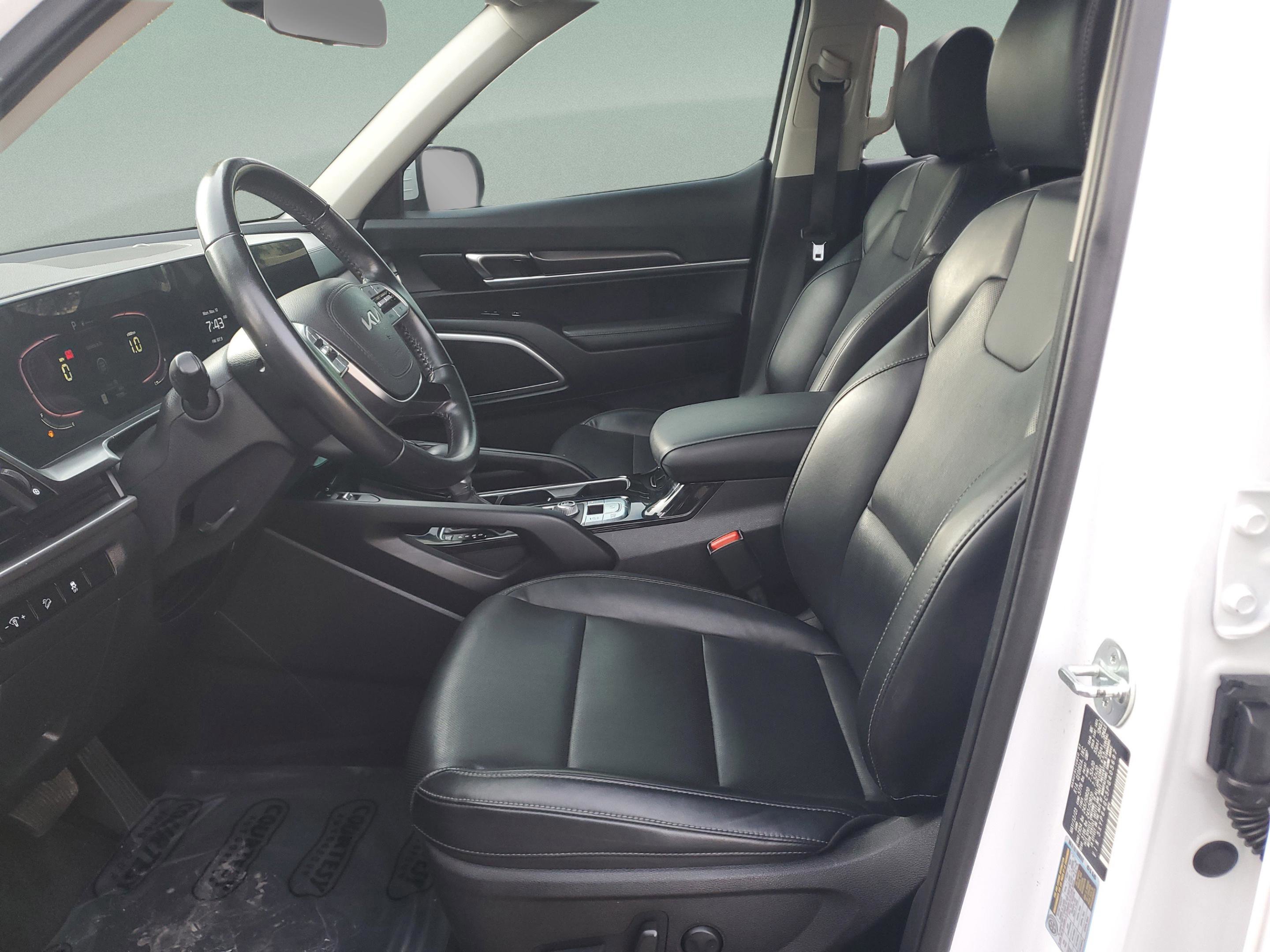 Used 2023 Kia Telluride S w/ S Sunroof Package image 15