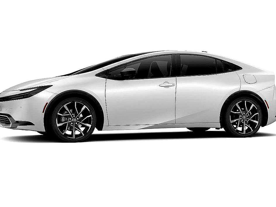 New 2025 Toyota Prius Plug-In Hybrid image 3