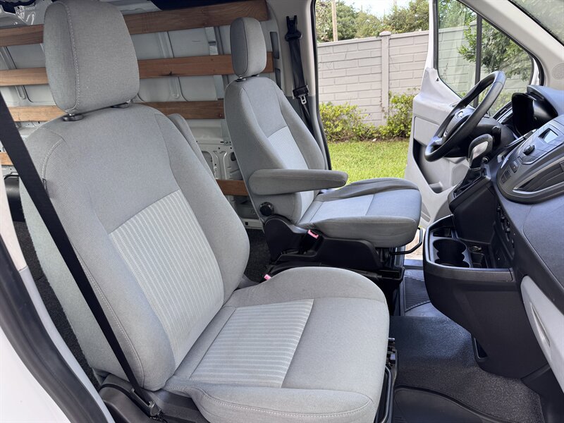 Used 2016 Ford Transit 250 130 Low Roof w/ Exterior Upgrade Package RWD image 15