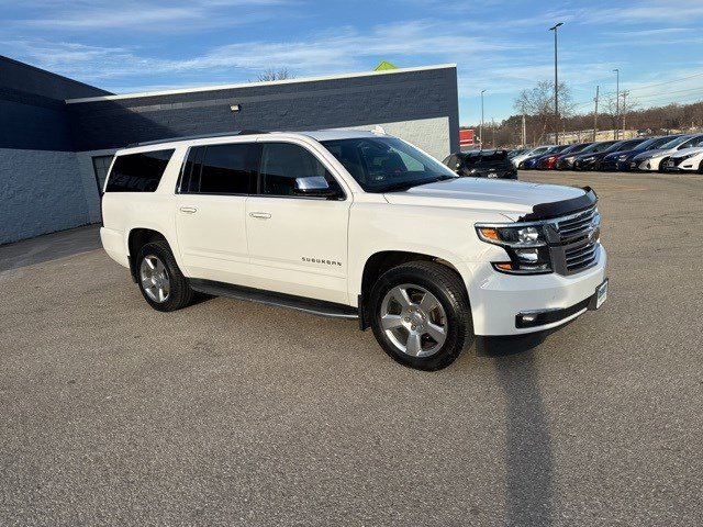 Used 2020 Chevrolet Suburban Premier image 7