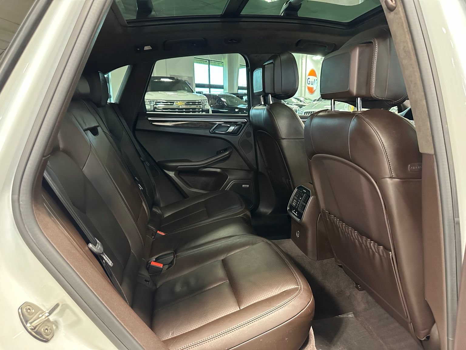 Used 2019 Porsche Macan S w/ Premium Package Plus AWD/4WD image 41