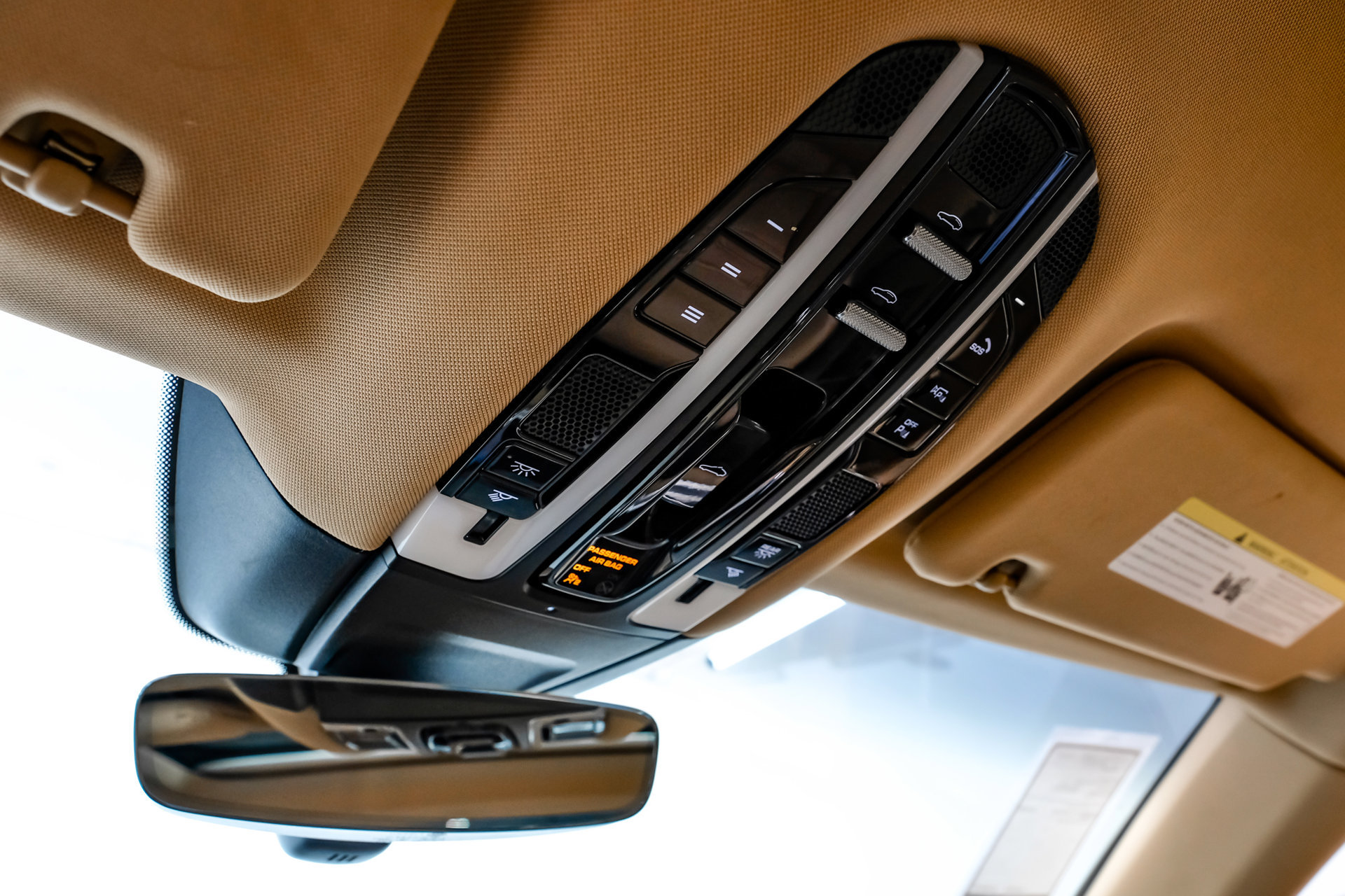 Used 2023 Porsche Panamera Platinum Edition w/ Sportdesign Package RWD image 36