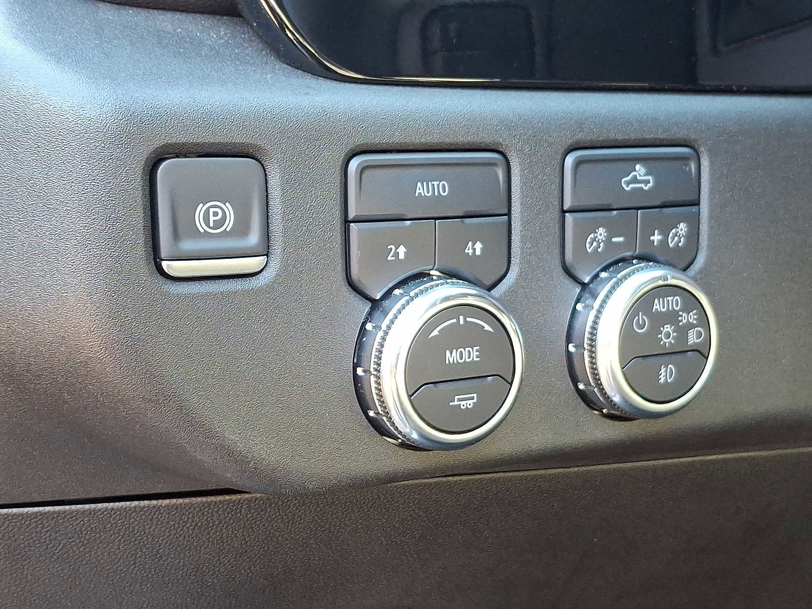 Certified 2025 GMC Sierra 1500 Elevation image 27