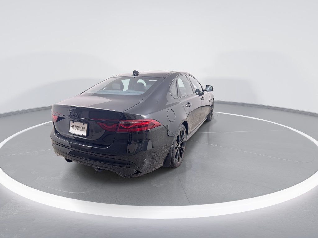 Used 2024 Jaguar XF R-Dynamic SE AWD/4WD image 8