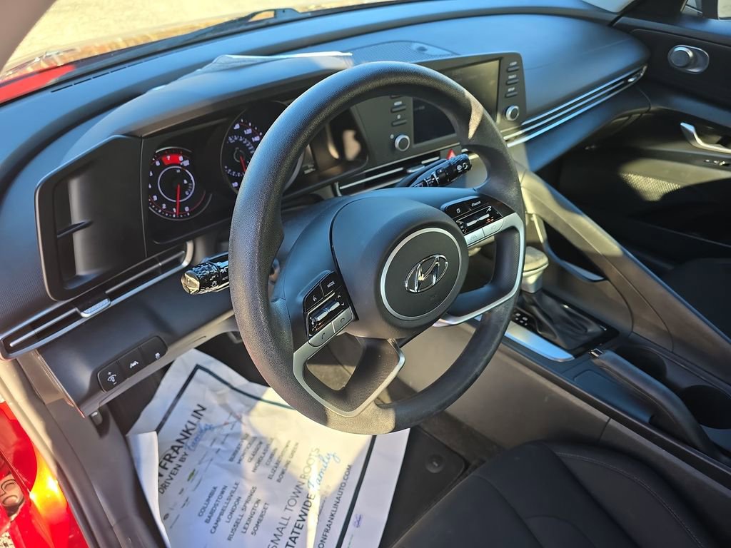 Used 2023 Hyundai Elantra SEL image 20