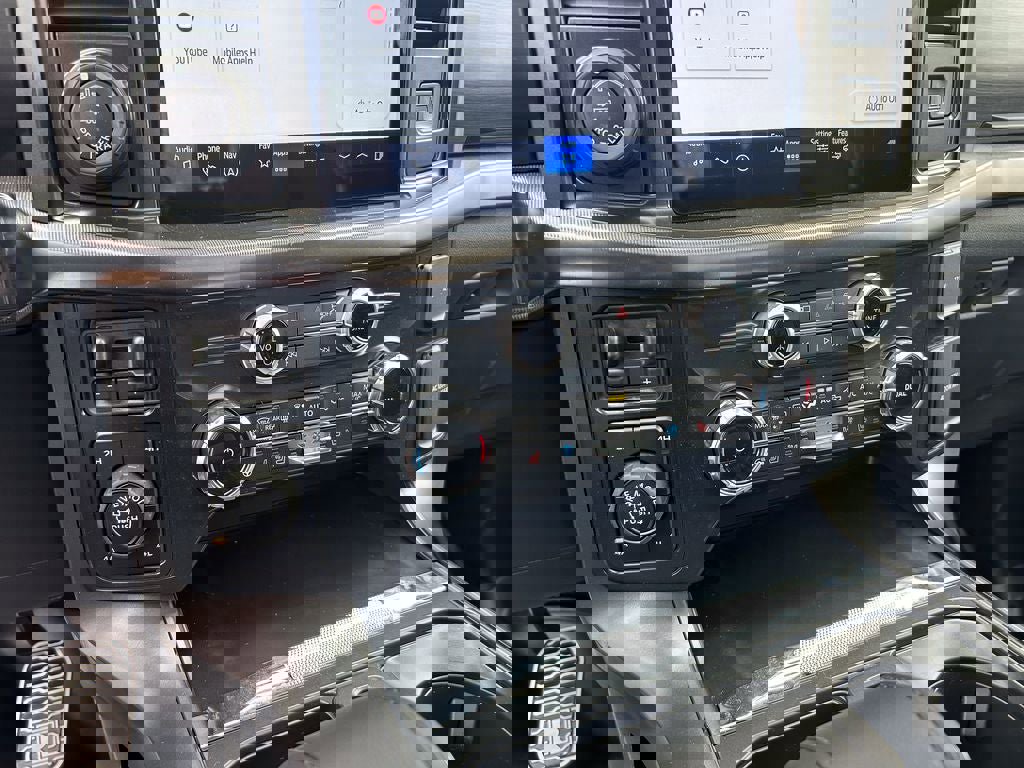 New 2026 Ford F150 Lariat w/ Equipment Group 502A High image 34