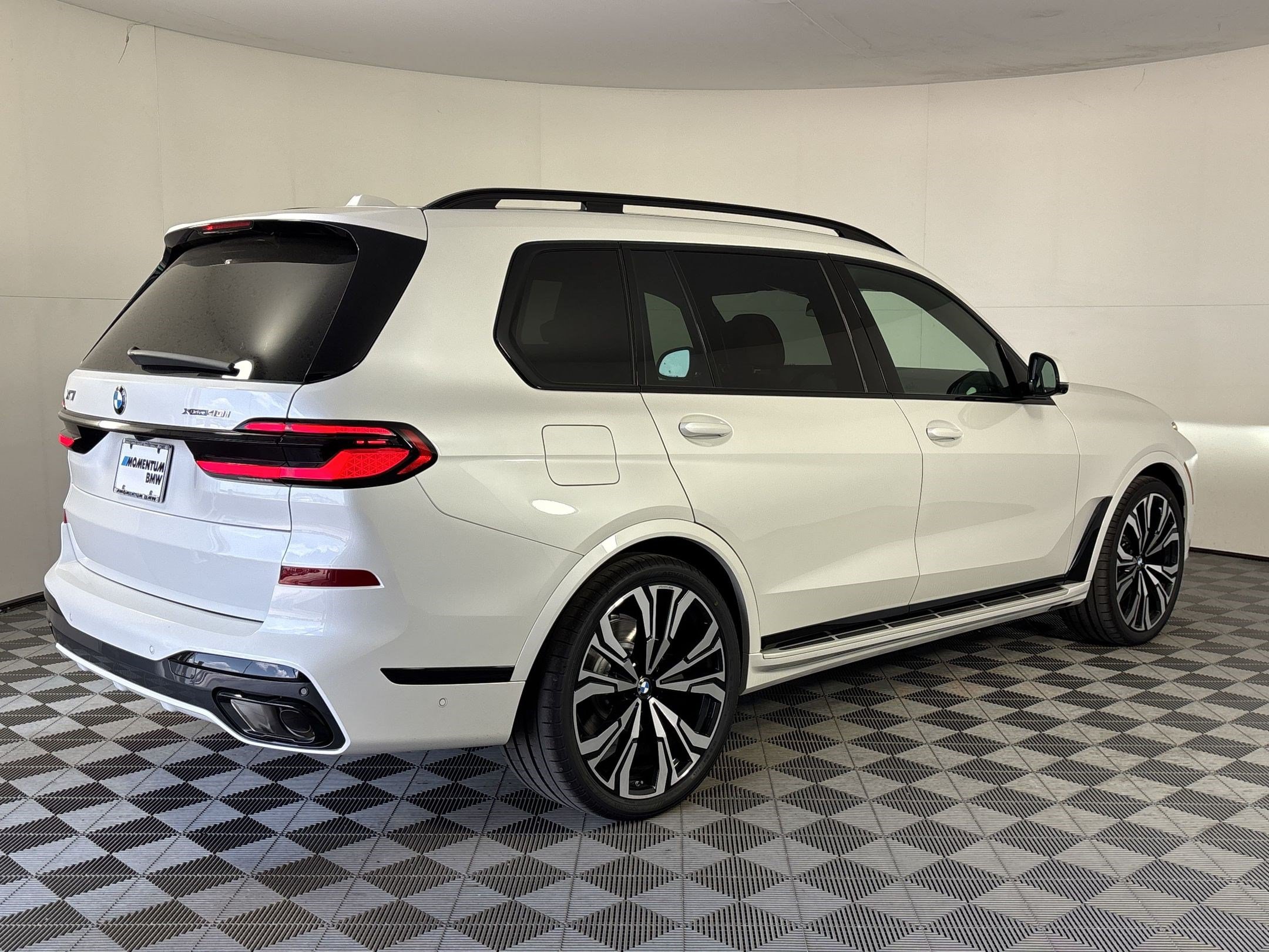 New 2027 BMW X7 xDrive40i w/ Executive Package AWD/4WD image 9