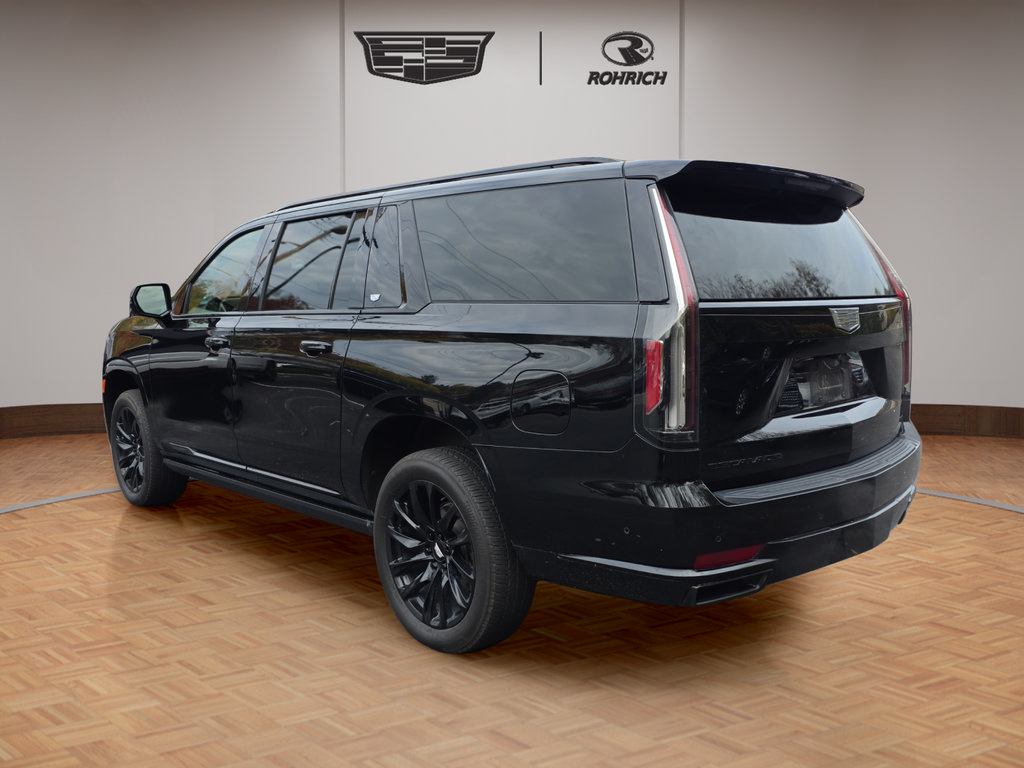 Used 2023 Cadillac Escalade ESV Sport Platinum w/ LPO, ONYX Package AWD/4WD image 3