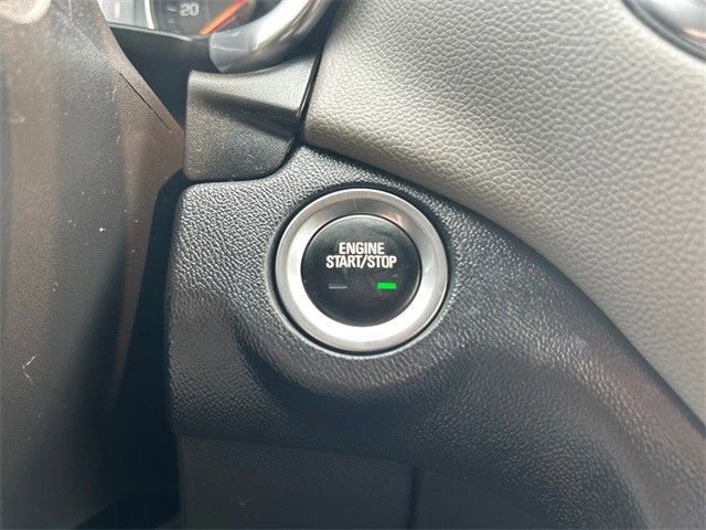 Used 2021 Chevrolet Equinox LT w/ LPO, Floor Liner Package image 24