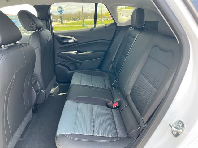 New 2026 Chevrolet Trax LT w/ LT Convenience Package FWD image 4