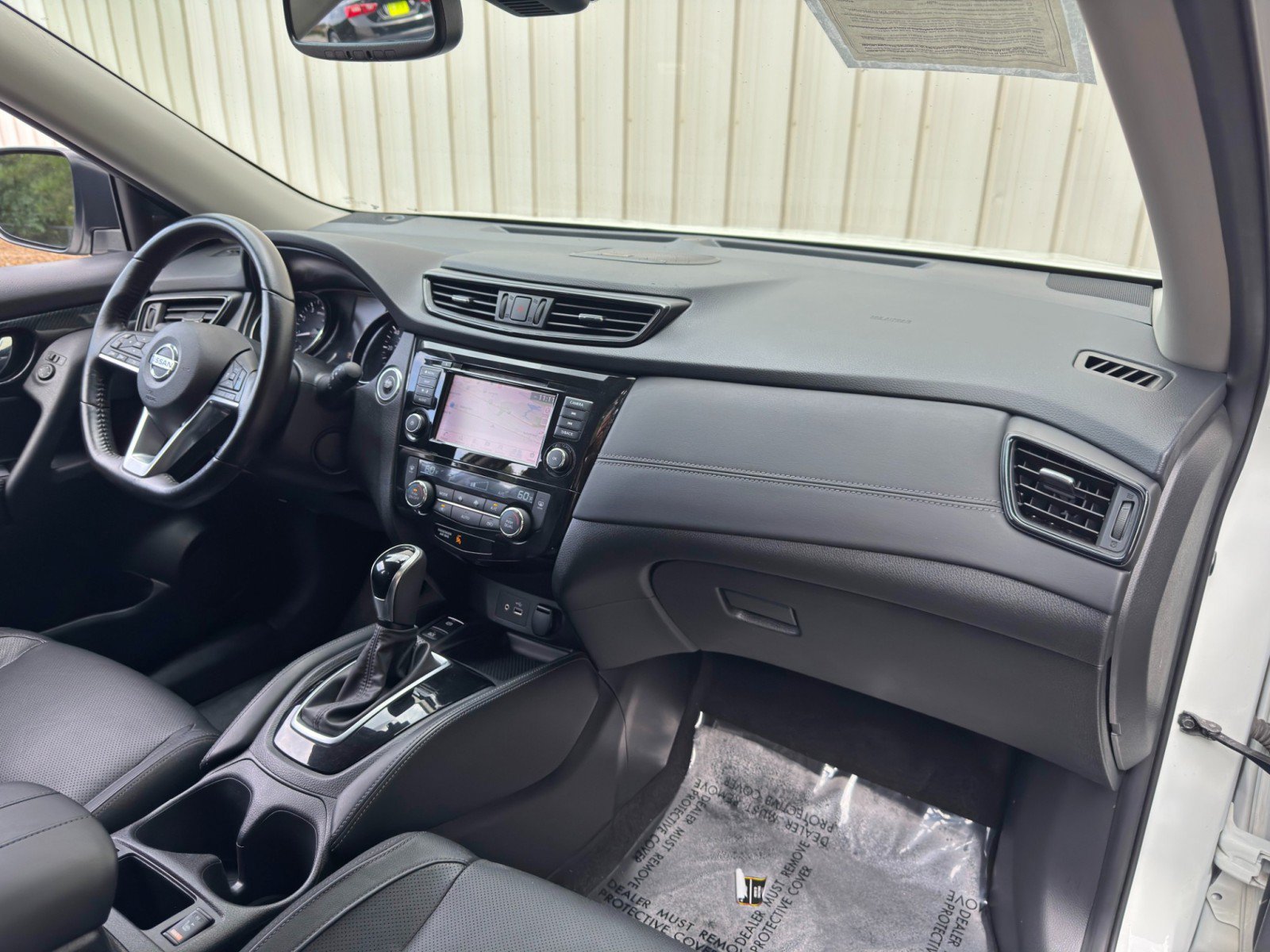 Used 2018 Nissan Rogue SL w/ Premium Package AWD/4WD image 14