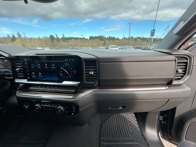 Used 2023 Chevrolet Silverado 1500 LT image 28