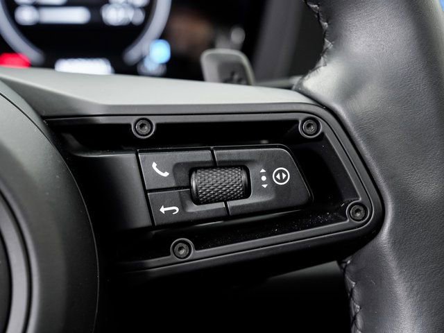 Certified 2025 Porsche 911 Carrera image 15