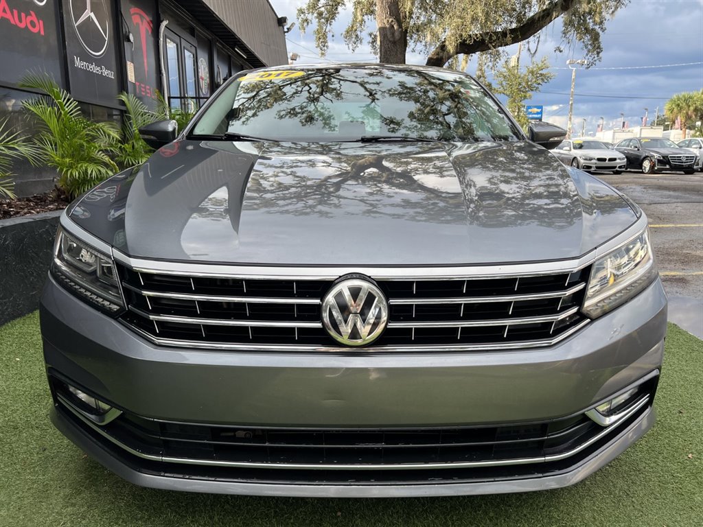 Used 2017 Volkswagen Passat 1.8T SE w/ SE Lighting Package FWD image 2