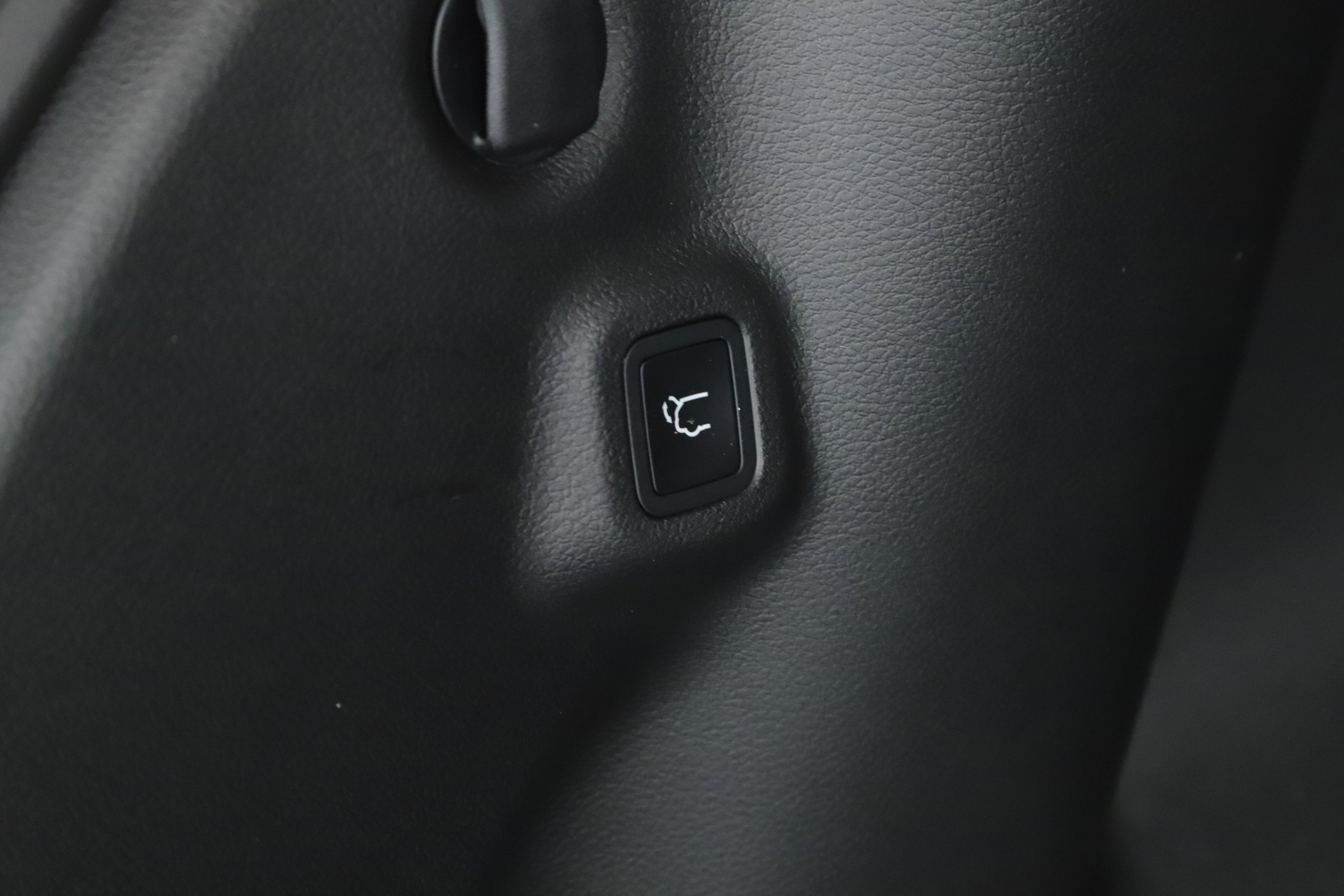 New 2026 Jeep Compass Limited w/ Sun, Sound & Navigation Group image 19