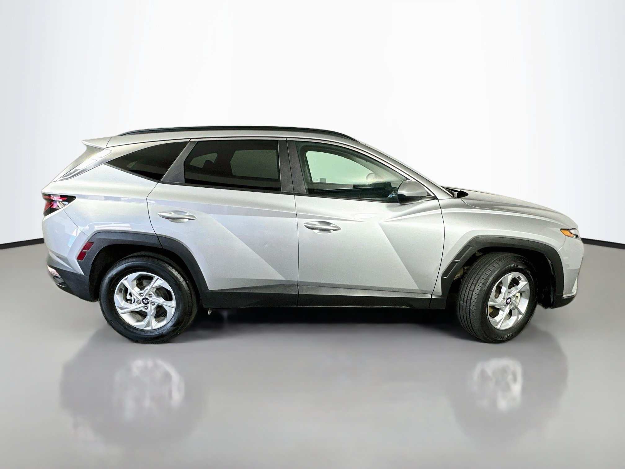 Certified 2024 Hyundai Tucson SEL AWD/4WD image 8